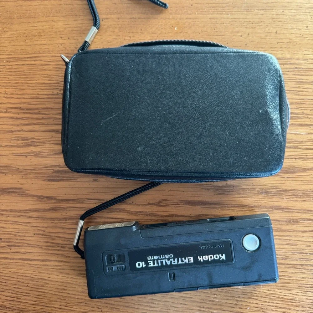 Kodak‎ Ektralite 10 Camera leather Case Vintage Point and Shoot Black with FILM